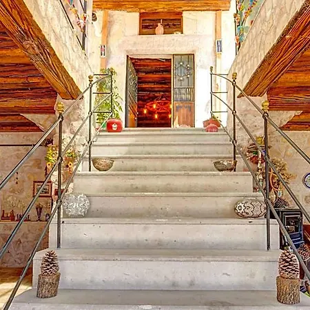 Ceran Stone House 5*