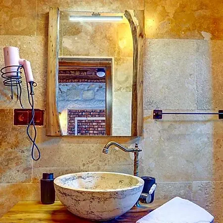 Ceran Stone House 5* نفسهير