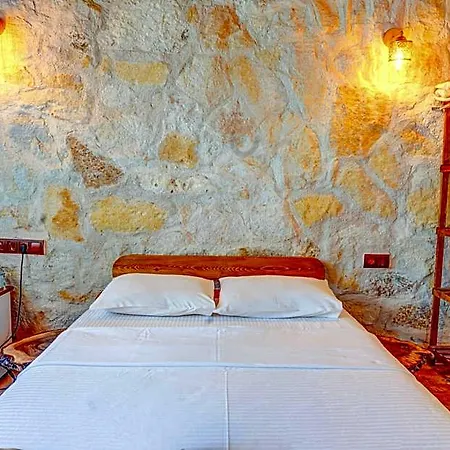 فندق Ceran Stone House